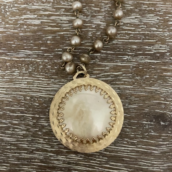 Vintage Necklace Glassy 9 Inch Tan and Gold - Picture 6 of 12